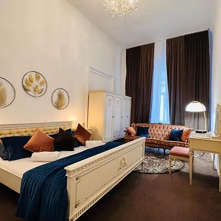 Csaky Palace 1 Apartman